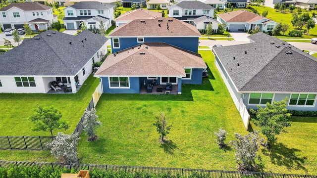 19113 Croft Mill Crossing, Loxahatchee, FL 33470