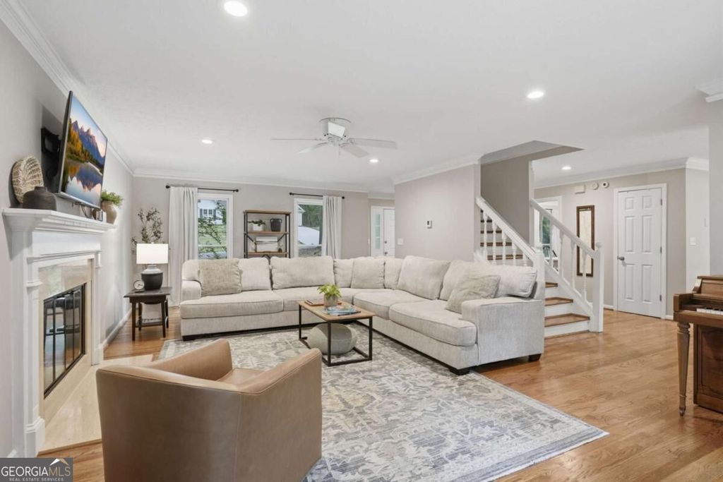 643 Laufin Court, Lawrenceville, GA 30043 — photo 3
