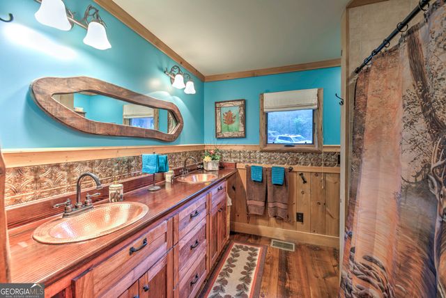 5232 CROW CREEK Road, Lakemont, GA 30552