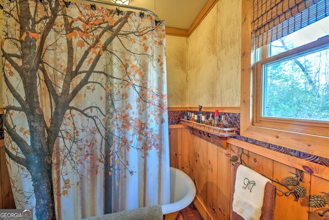 5232 CROW CREEK Road, Lakemont, GA 30552