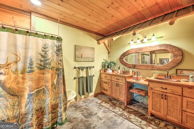 5232 CROW CREEK Road, Lakemont, GA 30552