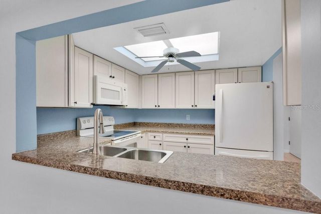 410 E ORLANDO AVENUE 4A, Ocoee, FL 34761