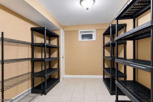 2 San Bar Dr, Jefferson Twp., NJ 07849