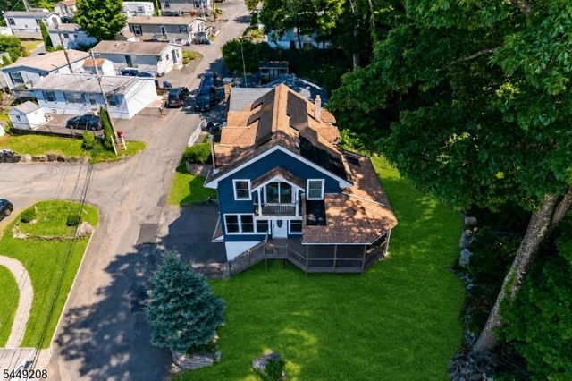 2 San Bar Dr, Jefferson Twp., NJ 07849