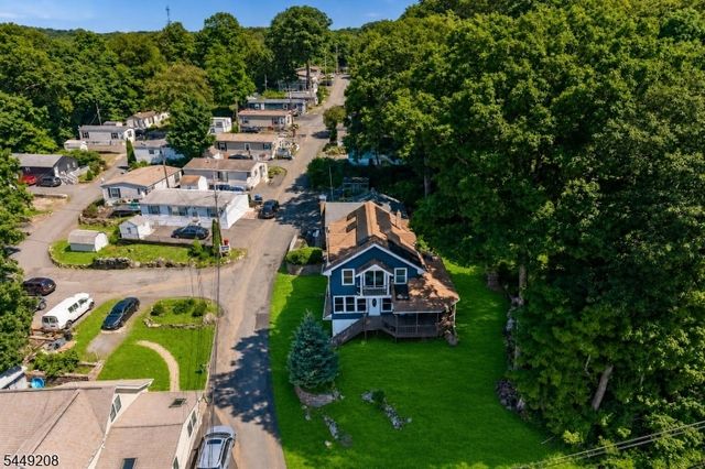2 San Bar Dr, Jefferson Twp., NJ 07849