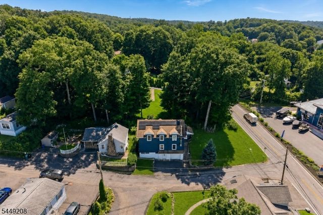 2 San Bar Dr, Jefferson Twp., NJ 07849