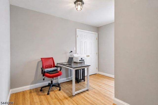 2 San Bar Dr, Jefferson Twp., NJ 07849