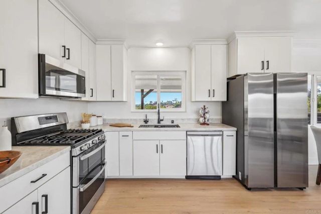 1477 Montgomery Drive, Vista, CA 92084