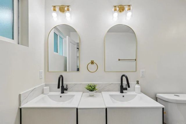 1477 Montgomery Drive, Vista, CA 92084