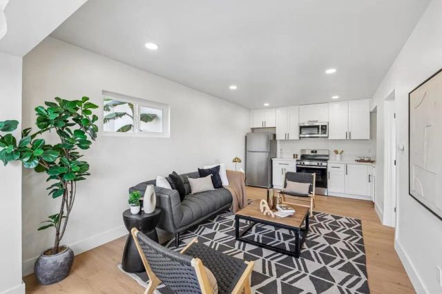 1477 Montgomery Drive, Vista, CA 92084