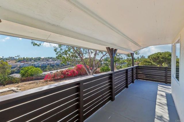 1477 Montgomery Drive, Vista, CA 92084