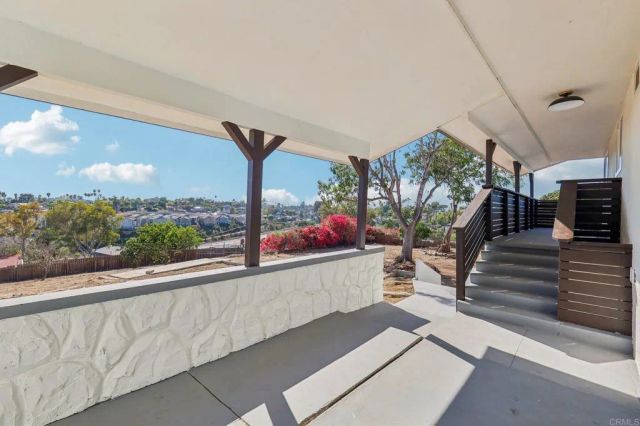 1477 Montgomery Drive, Vista, CA 92084