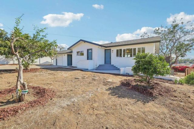 1477 Montgomery Drive, Vista, CA 92084
