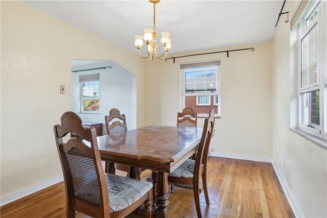 1107 Girard Rd, Whitehall, PA 15227