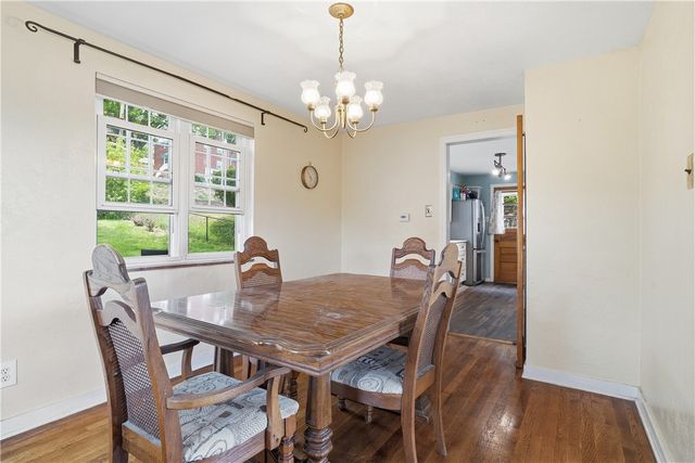 1107 Girard Rd, Whitehall, PA 15227