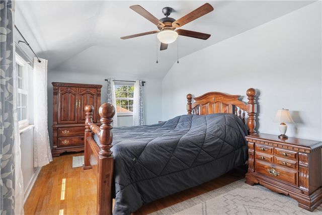 1107 Girard Rd, Whitehall, PA 15227