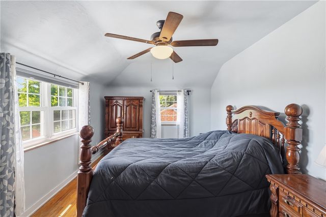 1107 Girard Rd, Whitehall, PA 15227