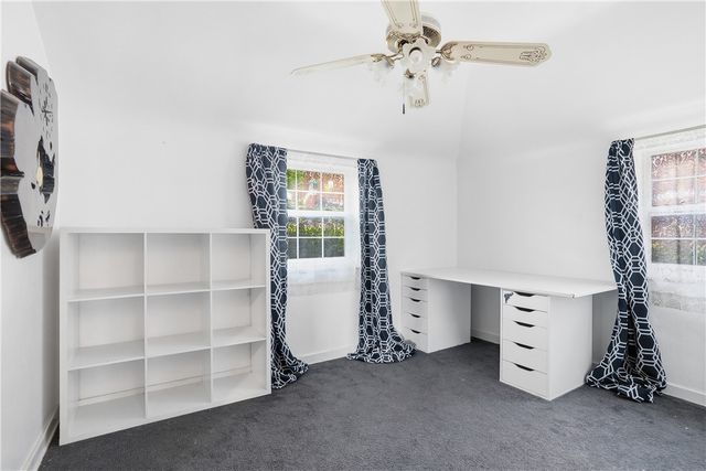 1107 Girard Rd, Whitehall, PA 15227
