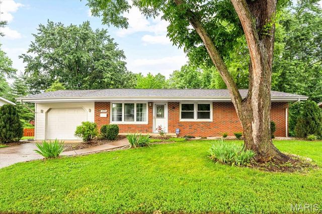 639 Notre Dame Avenue, Edwardsville, IL 62025