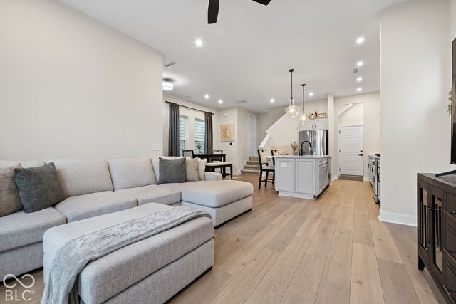 525 Gilder Drive, Carmel, IN 46032