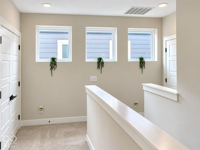 525 Gilder Drive, Carmel, IN 46032