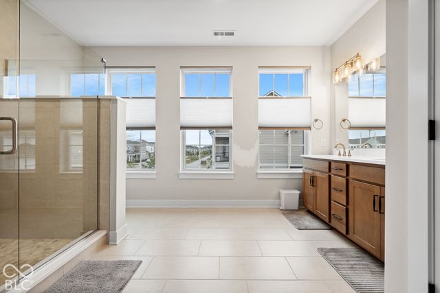 525 Gilder Drive, Carmel, IN 46032