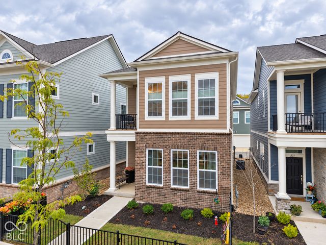 525 Gilder Drive, Carmel, IN 46032
