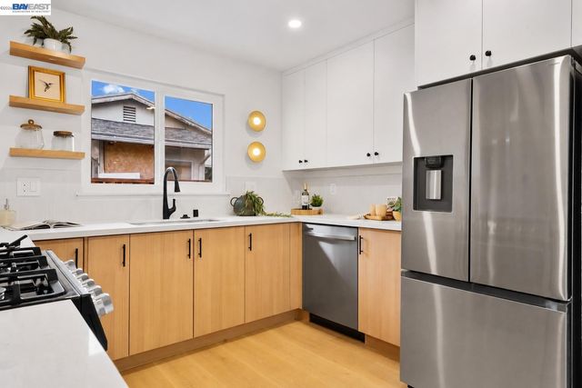 24 Casper St, Milpitas, CA 95035