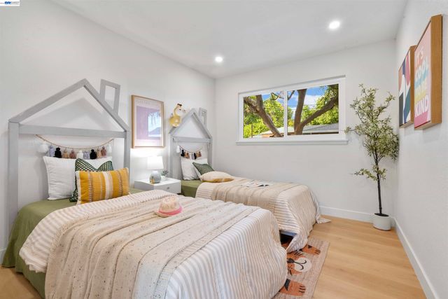24 Casper St, Milpitas, CA 95035
