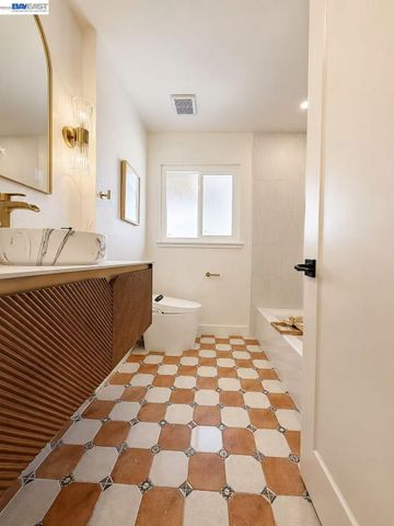 24 Casper St, Milpitas, CA 95035