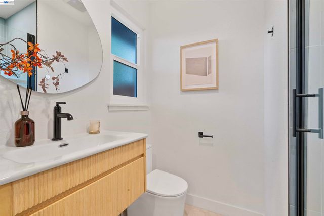 24 Casper St, Milpitas, CA 95035