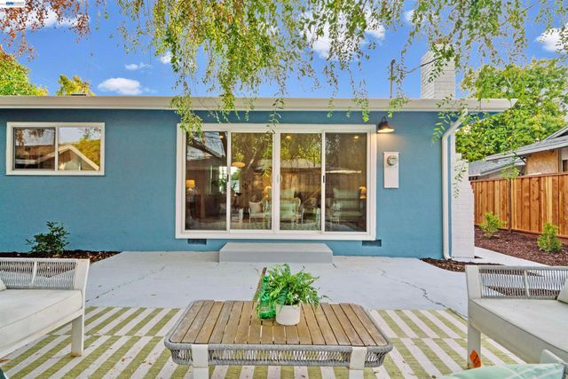 24 Casper St, Milpitas, CA 95035