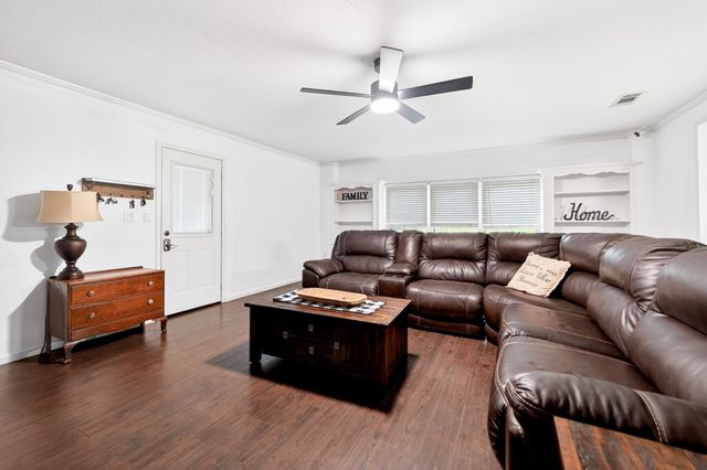 157 Nelms Road, Seagoville, TX 75159