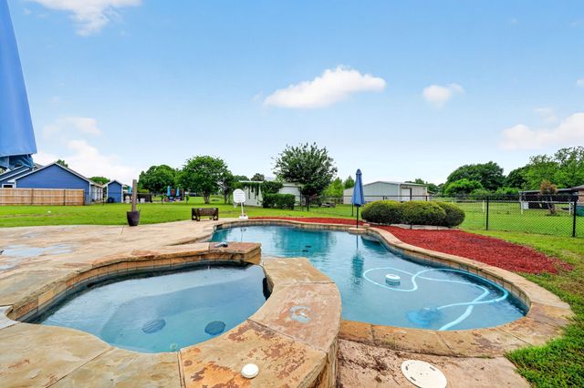 157 Nelms Road, Seagoville, TX 75159