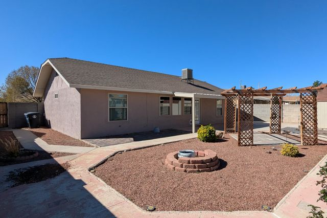 6109 Flor Del Sol Place NW, Albuquerque, NM 87120