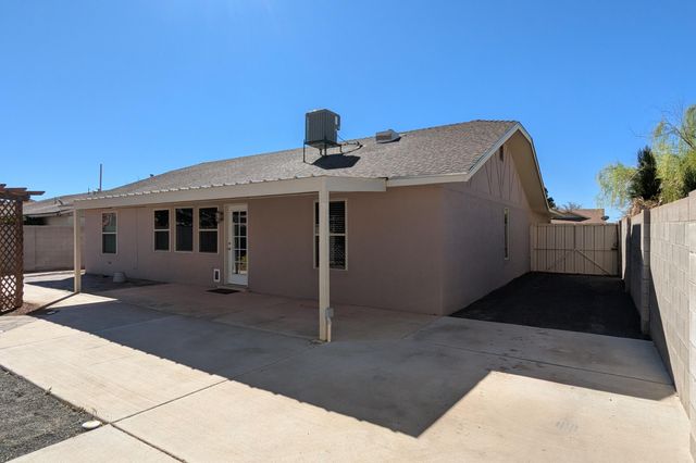 6109 Flor Del Sol Place NW, Albuquerque, NM 87120