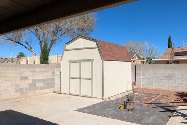 6109 Flor Del Sol Place NW, Albuquerque, NM 87120