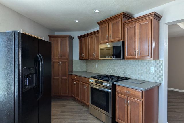 6109 Flor Del Sol Place NW, Albuquerque, NM 87120