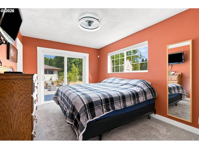 406 E MISSION Dr, Newberg, OR 97132