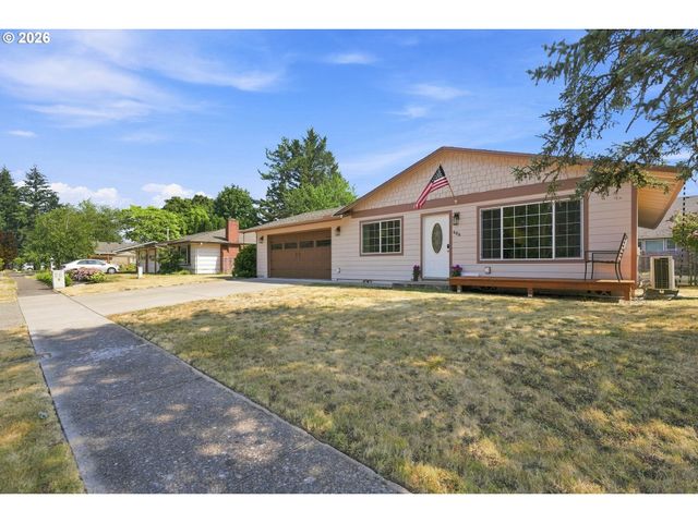 406 E MISSION Dr, Newberg, OR 97132