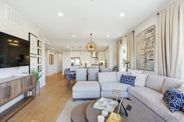 2460 Community 3, San Diego, CA 92108