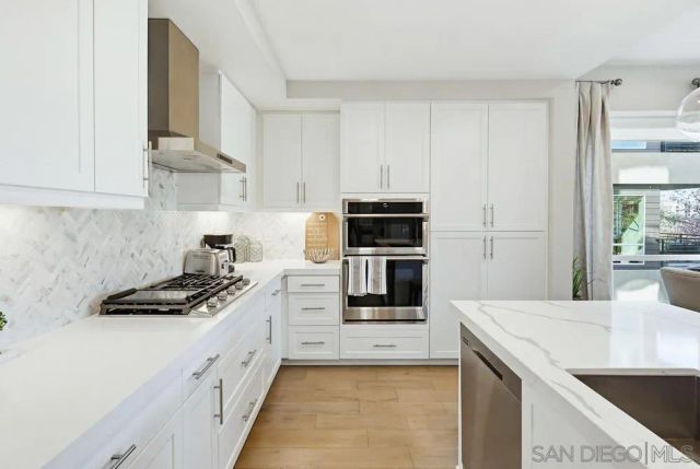 2460 Community 3, San Diego, CA 92108