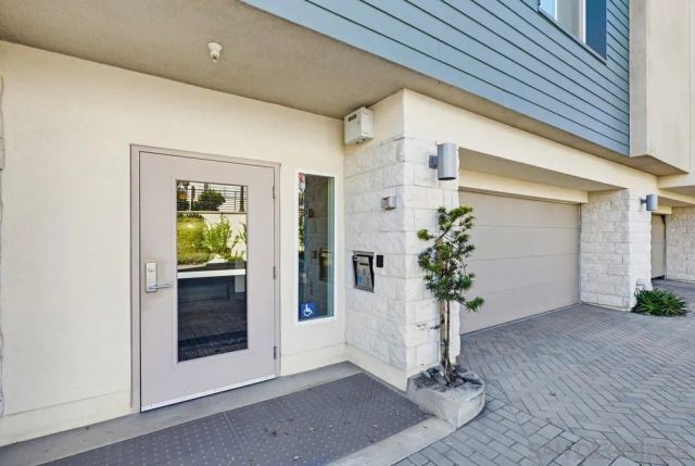 2460 Community 3, San Diego, CA 92108