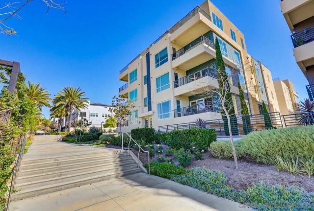 2460 Community 3, San Diego, CA 92108