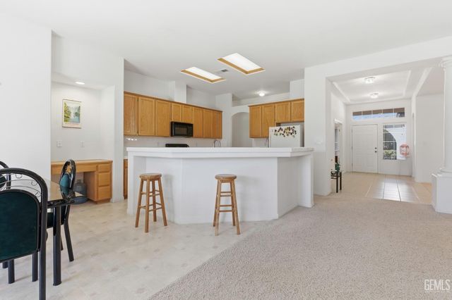 12411 Schooner Beach Drive, Bakersfield, CA 93311