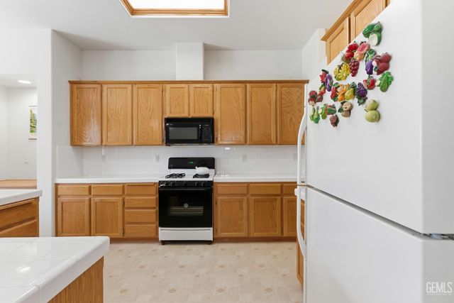 12411 Schooner Beach Drive, Bakersfield, CA 93311