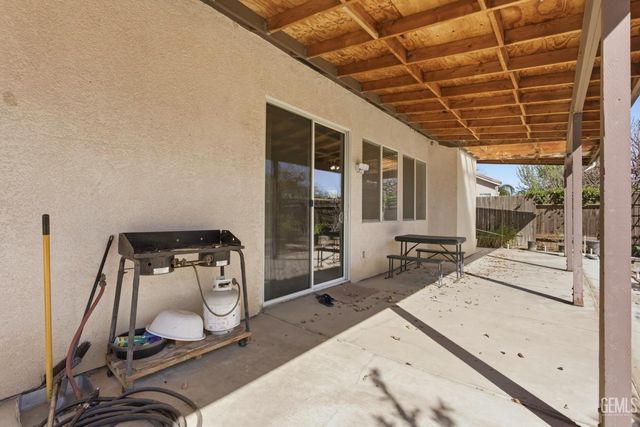 12411 Schooner Beach Drive, Bakersfield, CA 93311