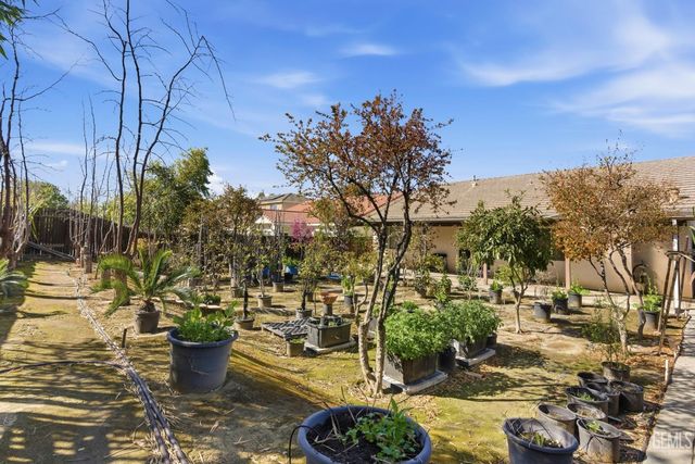 12411 Schooner Beach Drive, Bakersfield, CA 93311