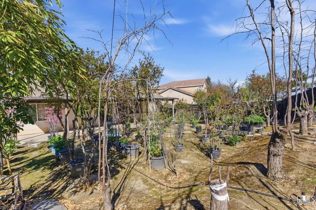 12411 Schooner Beach Drive, Bakersfield, CA 93311