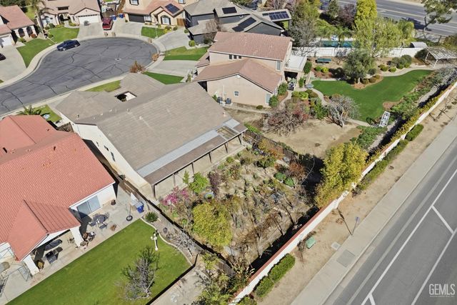 12411 Schooner Beach Drive, Bakersfield, CA 93311